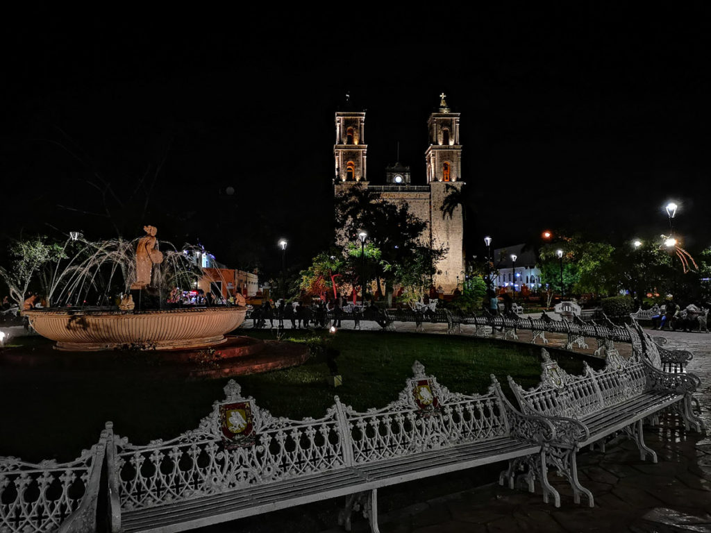 meksyk valladolid jukatan nocą